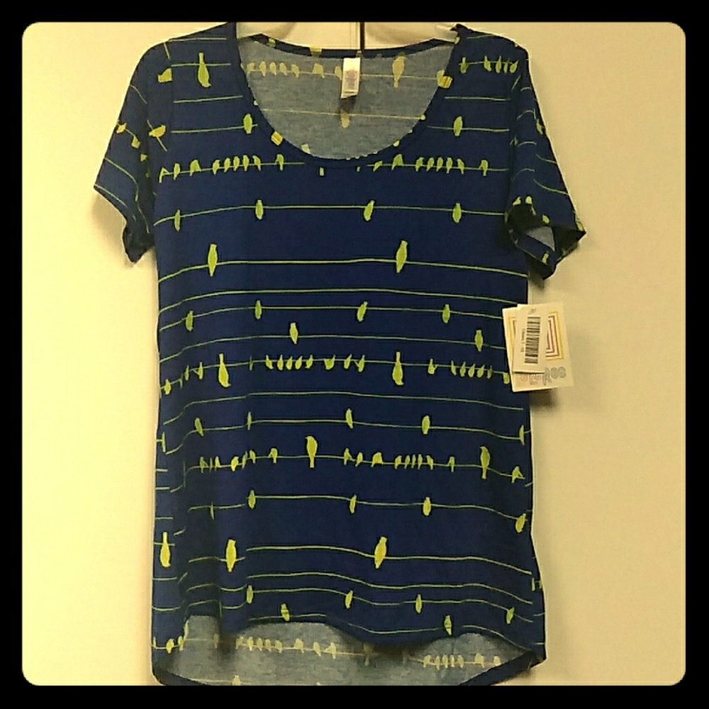 NWT LulaRoe classic T size XS